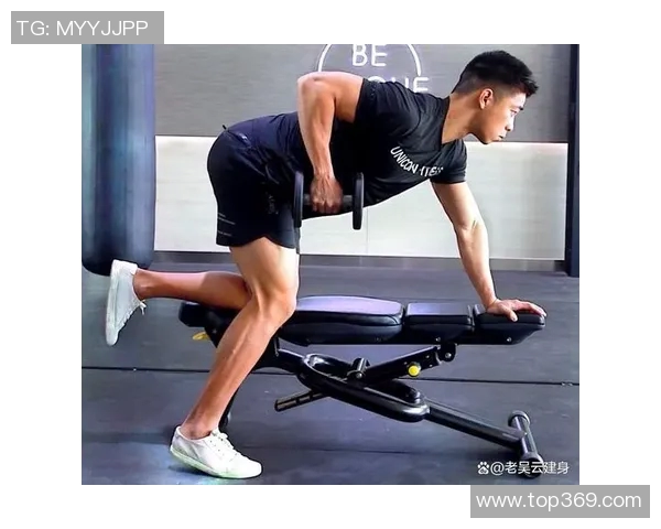 哑铃练背的有效动作推荐助你塑造完美背部线条与力量提升